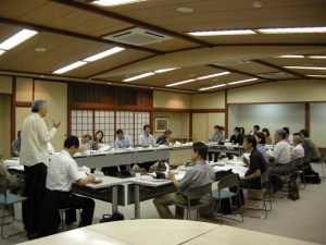 多文化共生支援センター（草津）での会議の様子